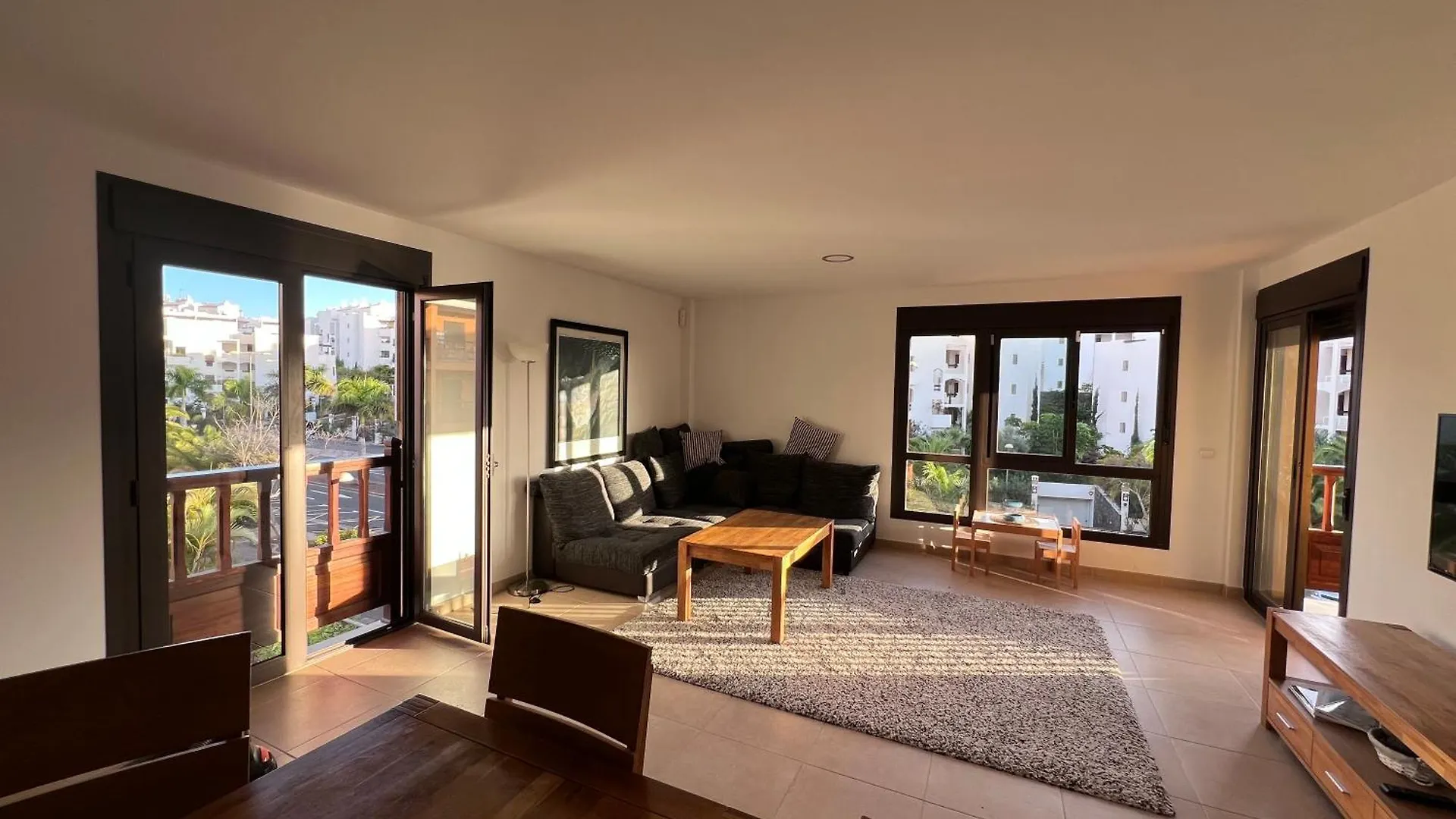 Beautiful 100M Apartment In Palm Mar