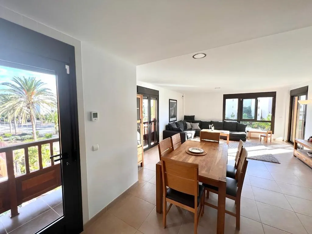 Beautiful 100M Apartment In Palm Mar